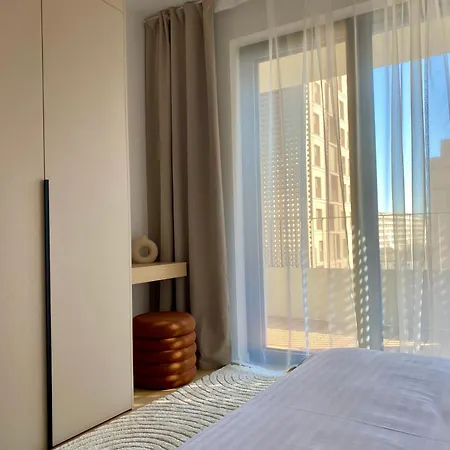 Cloud 9 Pri Myte Elegance - Brand New With Free Parking * Bratislava